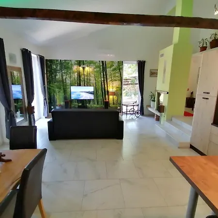 Prázdninový dům The Forest House Krk 2 *