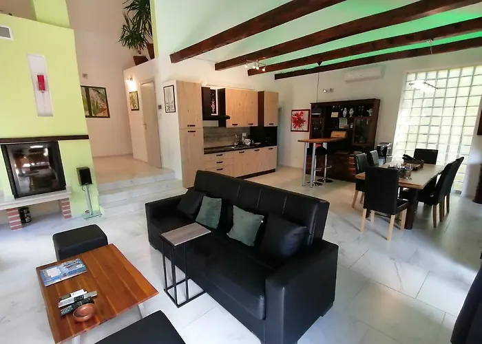 The Forest House Krk 2 *