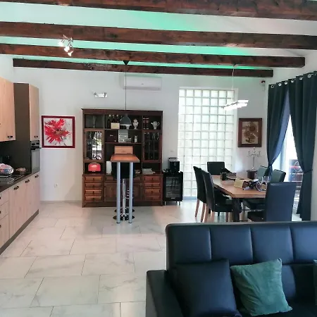 The Forest House Krk 2 Kras