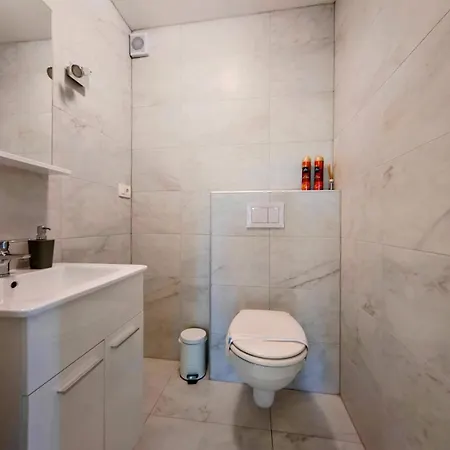 The Forest House Krk 2 度假居 *