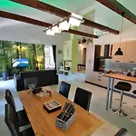Semesterbostad The Forest House Krk 2 *