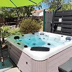Semesterbostad The Forest House Krk 2 Kras