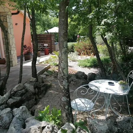 Ferienhaus The Forest House Krk 2 *