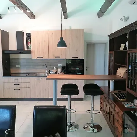 Dom wakacyjny The Forest House Krk 2 *