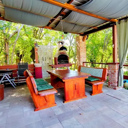 Dom wakacyjny The Forest House Krk 2