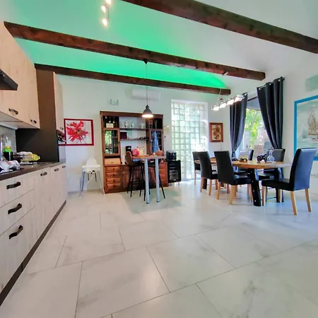 The Forest House Krk 2 * Kras